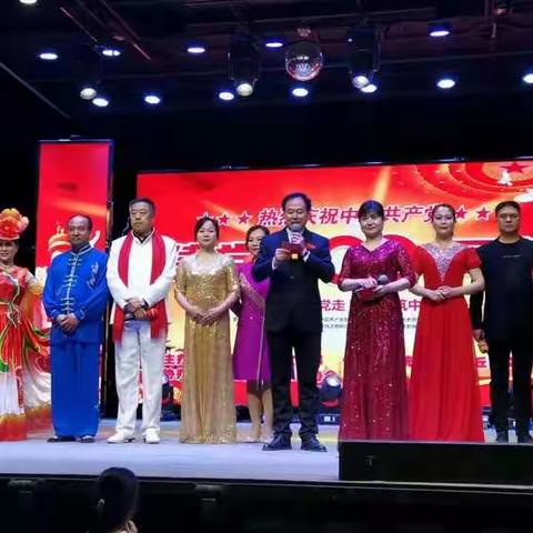 “不忘初心跟党走 同心共祝中国梦”文化下乡演出----梁召镇正洛村