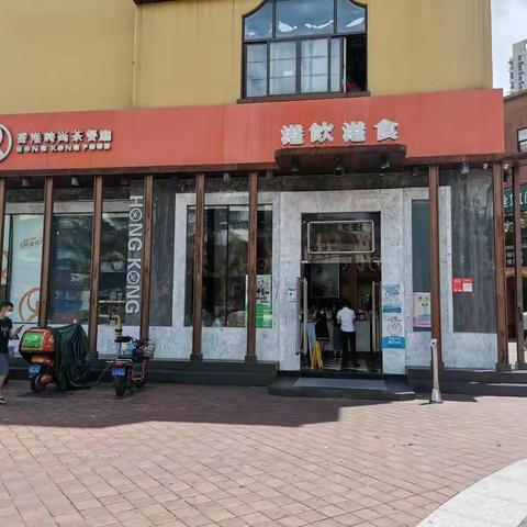 市场监督管理局龙华分局持续开展查处使用一次性不可降解塑料餐具行动