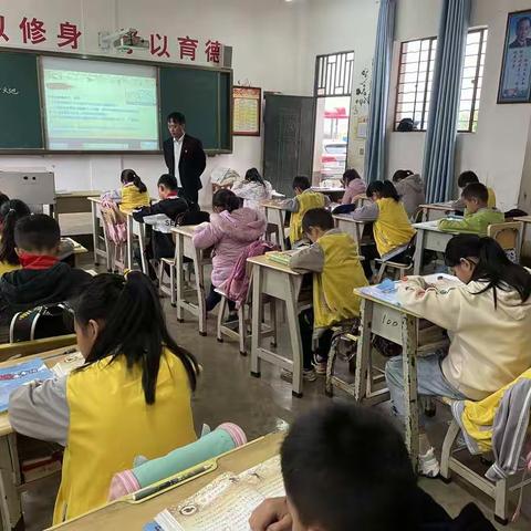 互交流、促成长——松树坪小学教研活动