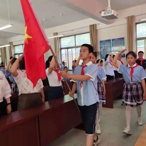 黄安镇实验学校举行“红领巾奖章”一星章颁章仪式