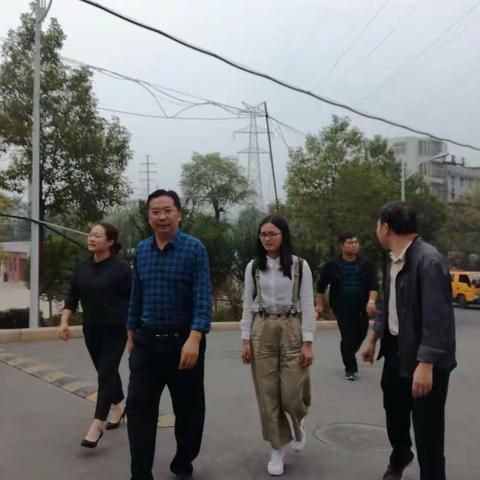 研讨交流助升华， 思想碰撞出火花 —— 热烈欢迎郴州市二中老师到我校研讨交流