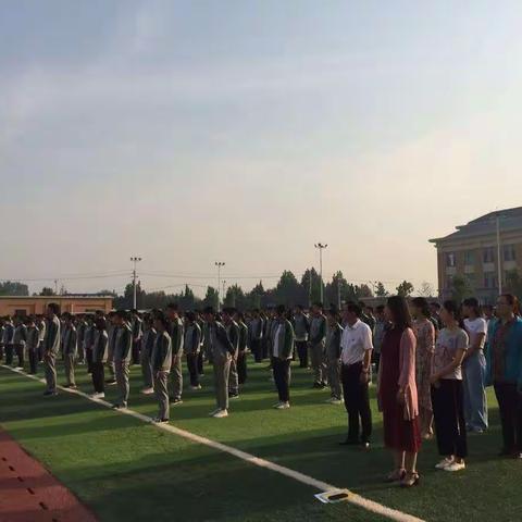 弘扬爱国主义，从升旗做起——记济南槐荫中学国庆节爱国主义教育升旗仪式