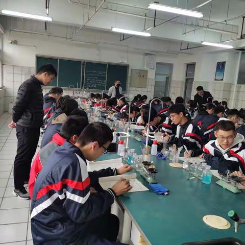 美丽实验，魅力化学——配制一定物质的量浓度的溶液