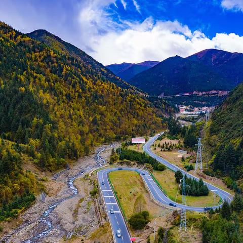 新春云游记 | 川西纪行之七：新都桥，你在桥上看风景，看风景的人在镜头里瞄着你