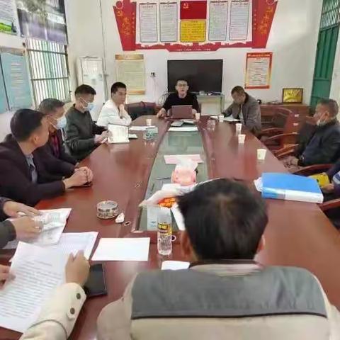 林方磊律师在东英镇灵山村委会开展《土地承包法》法制讲座