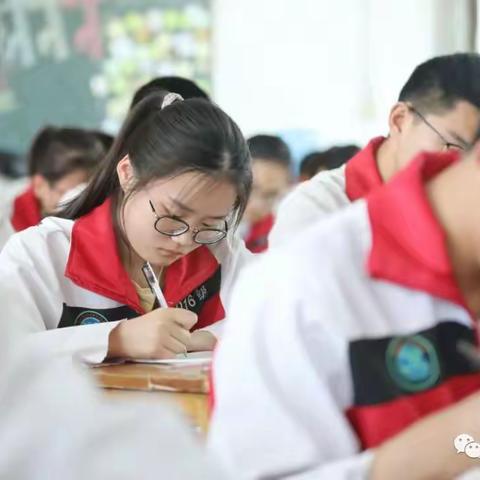 课堂应关注学生生命成长（教育思考）