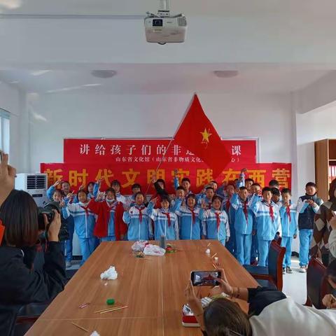 “讲给孩子们的非遗公开课”走进龙湾小学