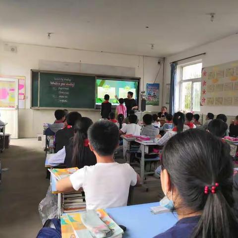 杨各庄小学教学评估