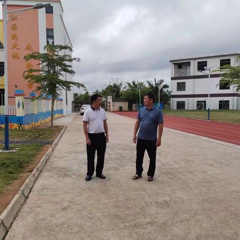 疫情未了，防控勿大意！——符大志督学视察荣邦乡岭尾小学简讯