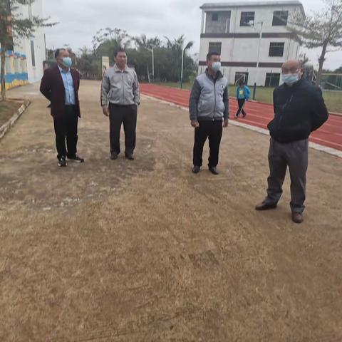 春寒料峭送温情，兄弟之情不言谢！——王文瑞校长视察荣邦乡岭尾小学简讯