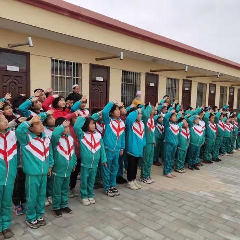 彰显青春风采   争做阳光少年