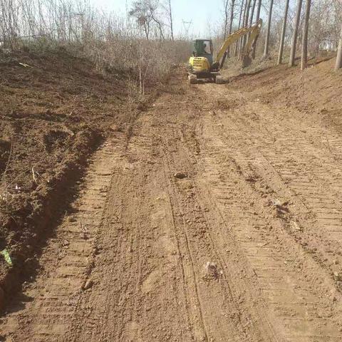 陈曹乡大力开展“三清一改”行动                                                    全面改善农村人居环境