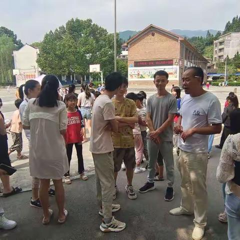 江口镇中心小学开展“反恐防暴”活动