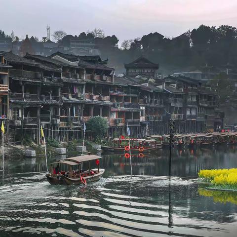 张家界、凤凰古城、芙蓉镇风光人文摄影学习之旅