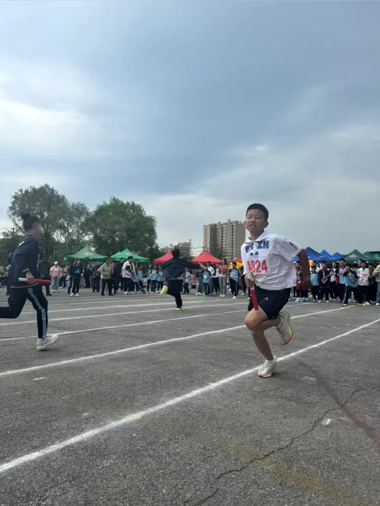 "跃动少年 童趣飞扬"鸡西市跃进小学运动会燃动盛夏