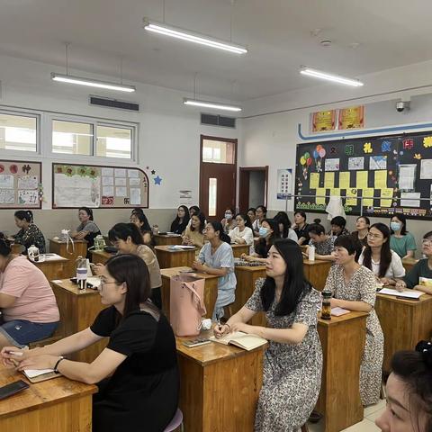 以展评促规范，以规范促提升——记高新区实验学校小学语文组学期备课展评活动