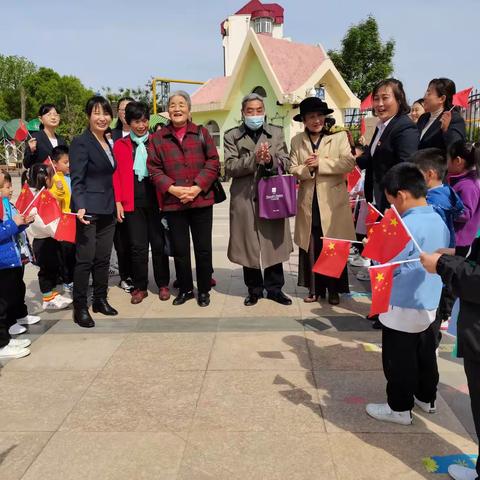 《一场春天的美丽邂逅》党史教育走进幼儿园