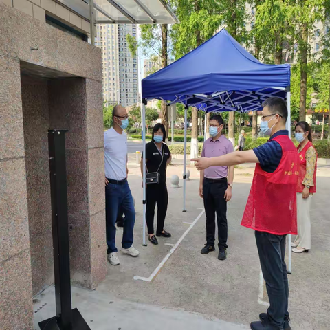 “思想不麻痹，防疫不懈怠，防护不放松！”    ----浦口二中开展中考疫情防控应急演练