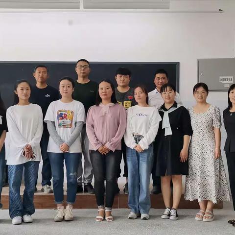 聚集体智慧 备精彩课堂———英才小学体音美教师迎开学集体备课活动