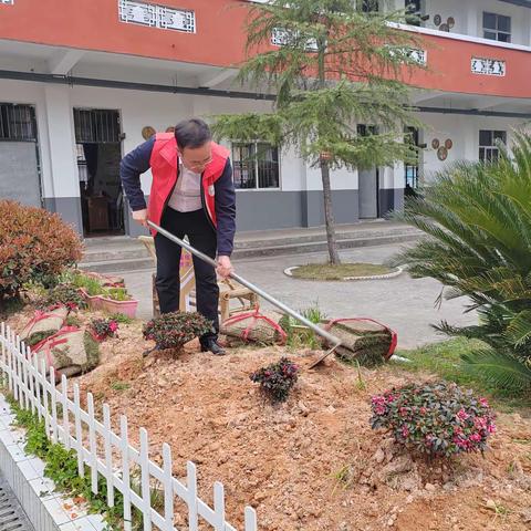 “大手拉小手 传承雷锋精神 ”——五府山镇中心小学党支部开展主题党日活动