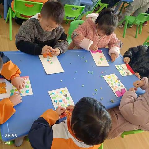 伟杰幼儿园大一班感恩节活动记录