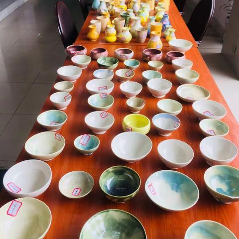凤凰社区暑期陶艺课成品展