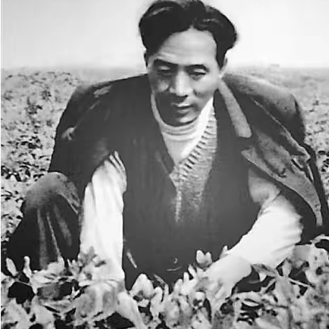 百年瞬间丨《县委书记的榜样——焦裕禄》