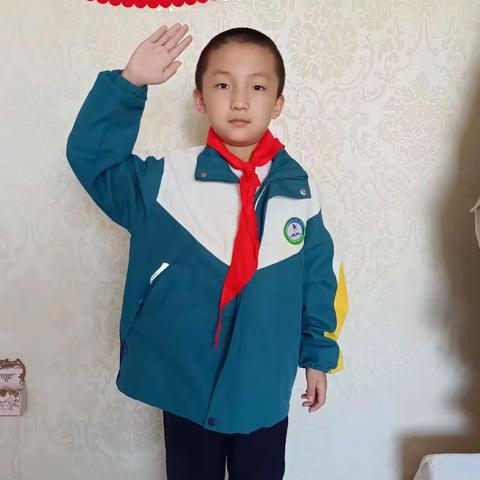 【责任少年】  青春有朝阳，少年当自强——四（11）班孙守诚