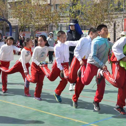 运动的快乐 团结的力量 集体的魅力——三十小学全员趣味运动会