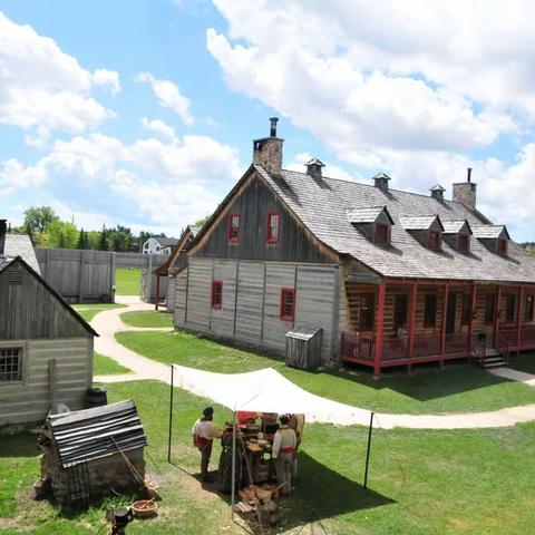 嘉里堡（Fort Garry）