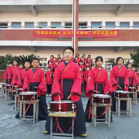 “传唱经典歌曲，弘扬红色精神”--甘竹镇中心小学举办学生红歌合唱比赛