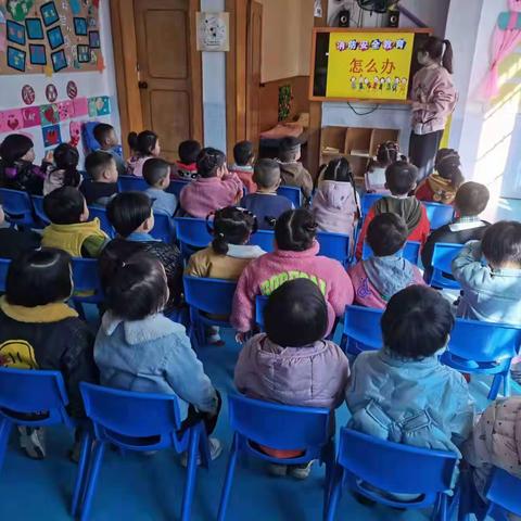 《消防安全伴我行》——雅琦幼儿园消防演练活动花絮