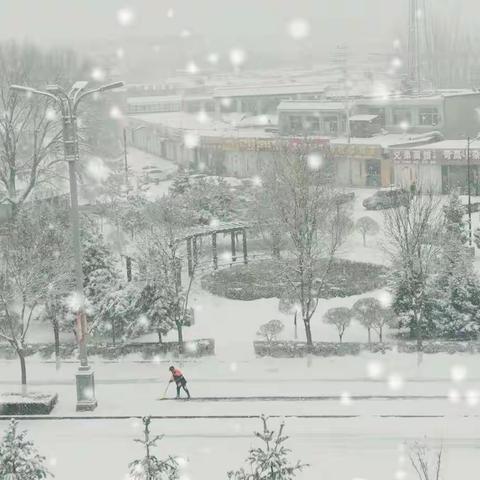 2023年春节后紧挨着的2场大雪