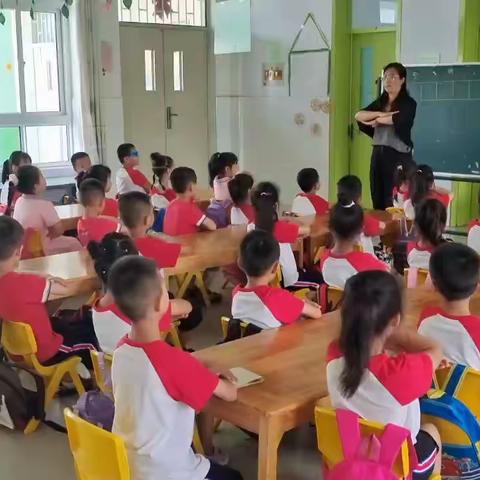 时庄街道中心幼儿园-幼小衔接之小学老师进课堂