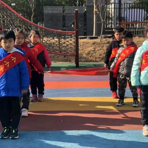 疫情不反复——九幼文承苑幼儿园大班升旗活动