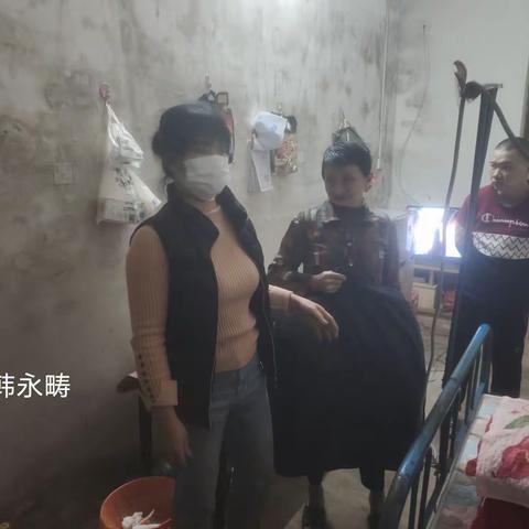 冬日暖阳驱寒意  民政情深暖人心