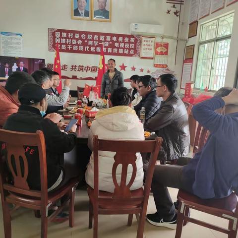 2023，我们将携手并肩，继续勇往直前！