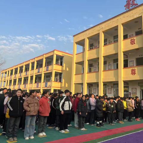 “好习惯，成就好未来”——佟庄小学升旗仪式