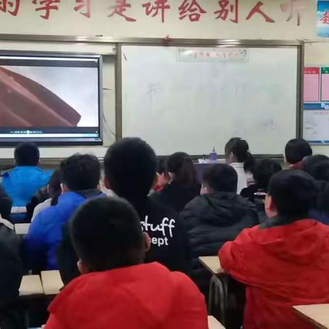 学习雷锋，我们永远在路上