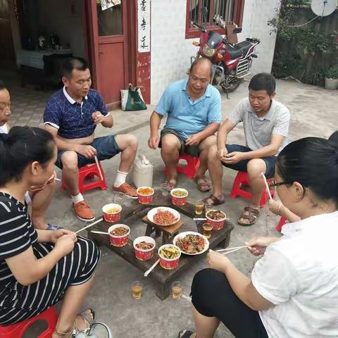 “百日会战”中别样风景                              ——敦寨镇中小学入户调查实记