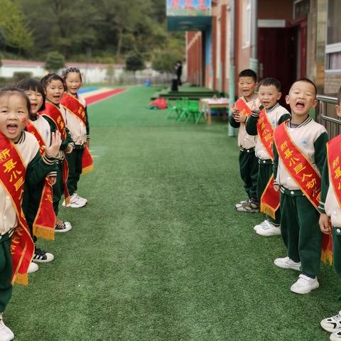 “亲子齐动员 快乐共成长”———小巨人幼儿园秋季亲子运动会