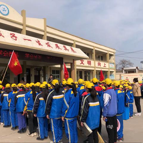 吴城小学“学习雷锋精神，争做美德少年”活动纪实