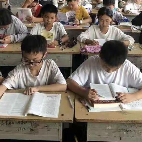 书香满校园，阅读伴成长—记7.3班语文阅读课（第一期）