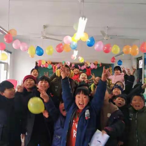 定准目标，飞得更高  ——银李小学喜迎元旦