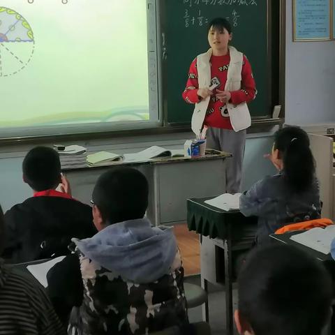 积极培养青年教师  努力打造教育力量------荷花学区教研活动报道