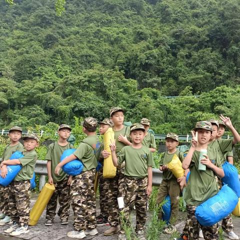 领航雪豹军事夏令营 开营第十三天！！！