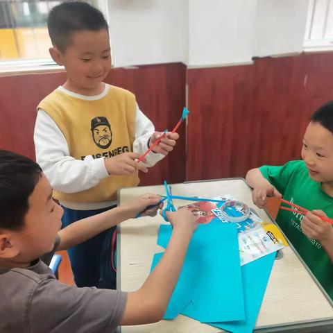 湾子中心小学手工社团—我动手，我实践，我快乐！