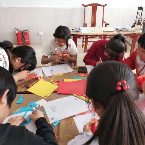 忠义乡燎原学校落实“双减”政策，课后服务进行时