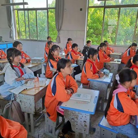 单王庄小学开展“美丽庭院劳动小模范”活动