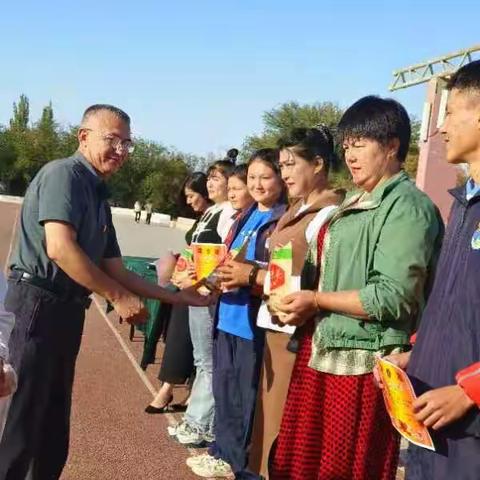 奋斗初三，不负韶华——九年级第一次月考表彰大会